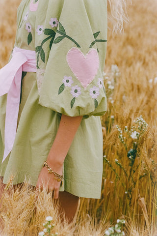 wonderland-dress