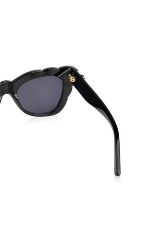 marilyn-with-solid-grey-lens